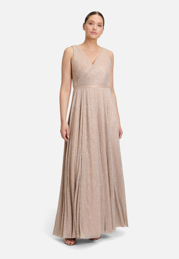 Abendkleid mit Plissee / Modellfoto Vorderseite