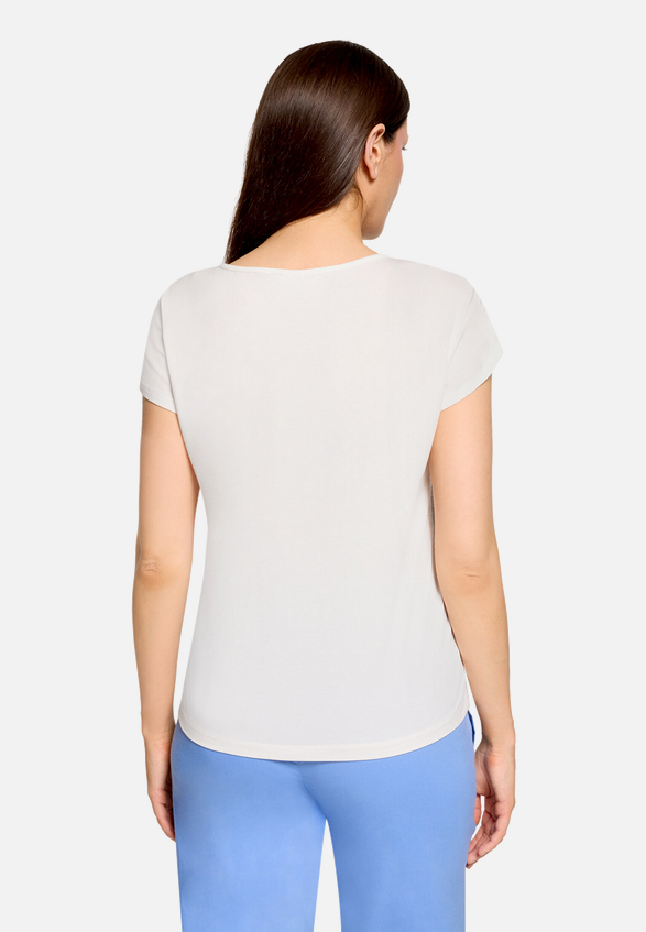 Casual-Shirt mit V-Ausschnitt / Modellfoto Rückseite