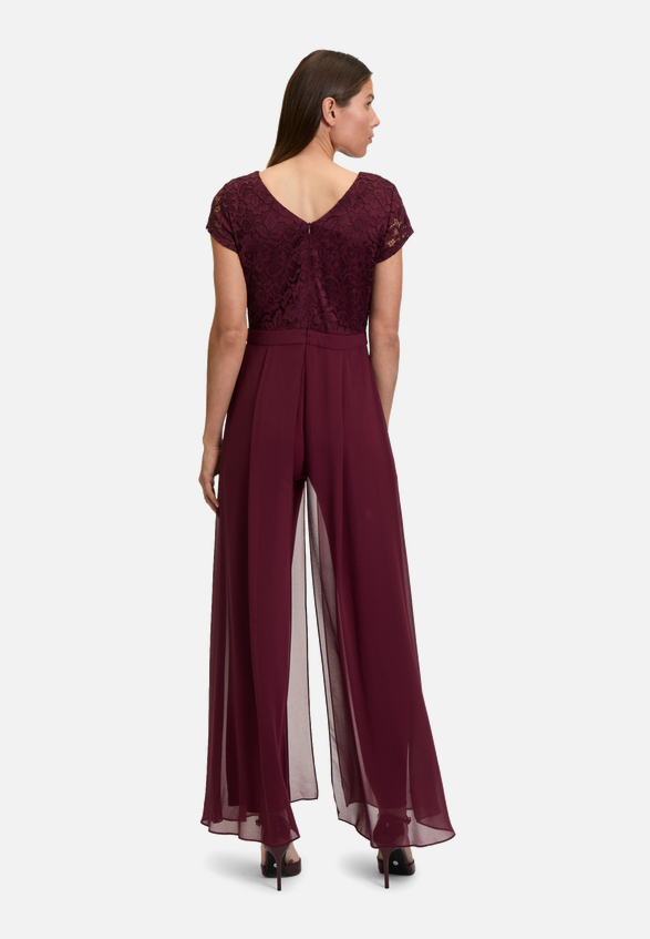 Jumpsuit kurzarm / Modellfoto Rückseite