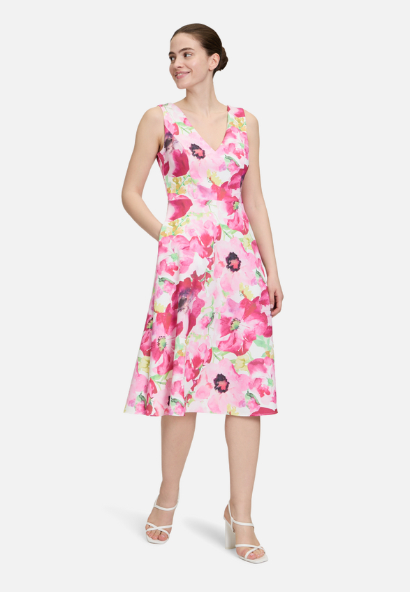 Cocktailkleid mit Blumenprint / Modellfoto Vorderseite