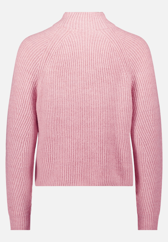 Grobstrick-Pullover mit hohem Kragen / Rückseite