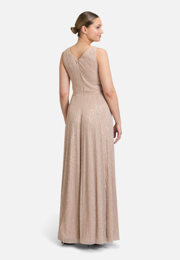 Abendkleid mit Plissee / Modellfoto Rückseite