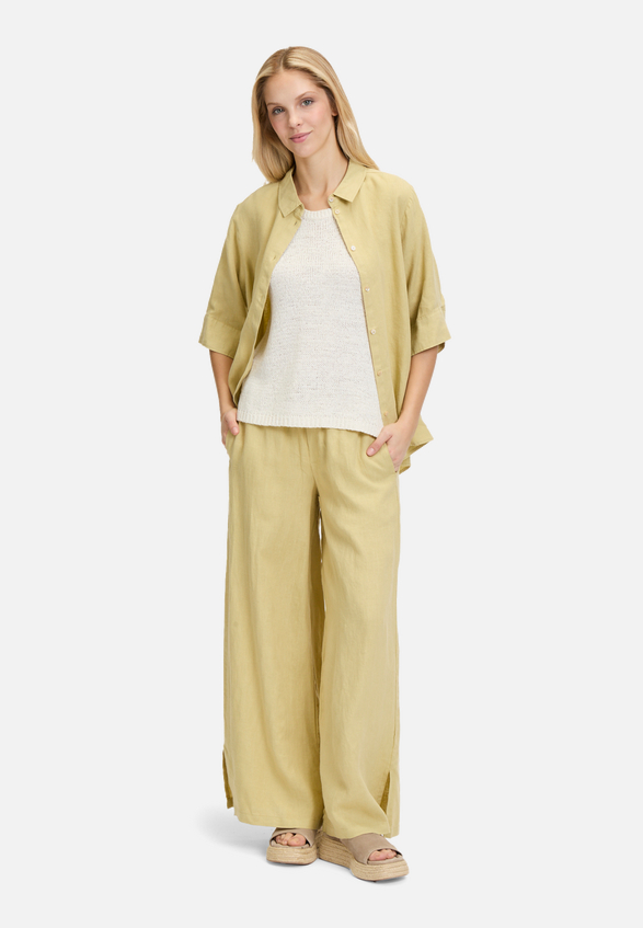 Strick-Top mit Rundhalsausschnitt / Modellfoto Vorderseite (Outfit)