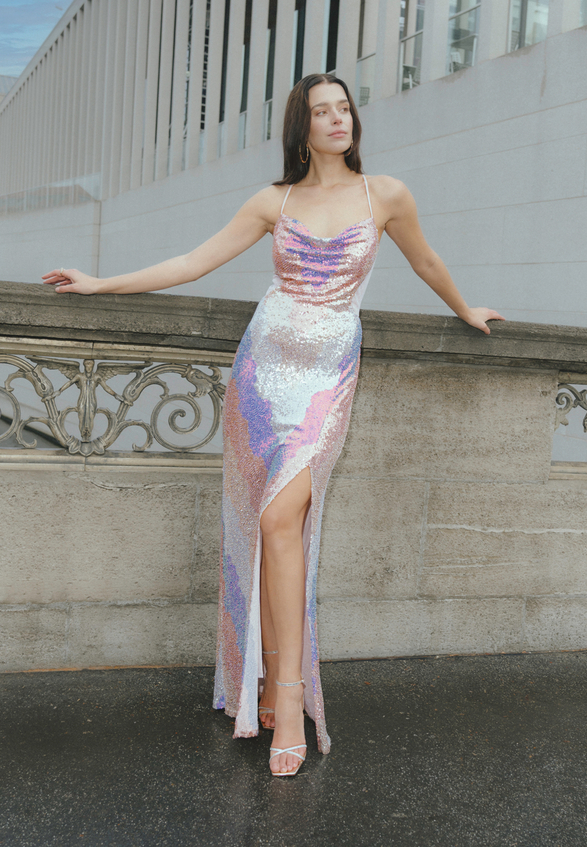 Abendkleid mit Pailletten / Imagebild