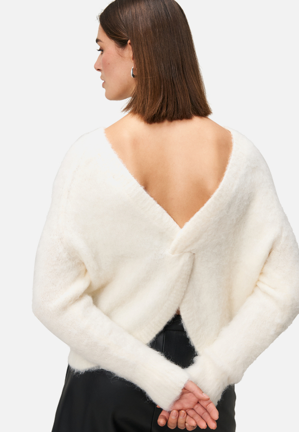Pullover mit Rückenausschnitt / Detailbild