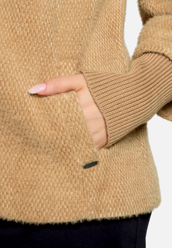 Kuscheljacke mit Rippbündchen / Detailbild