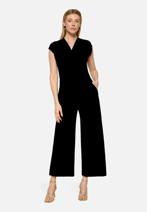 Jumpsuit in 7/8 Länge / Modellfoto Vorderseite