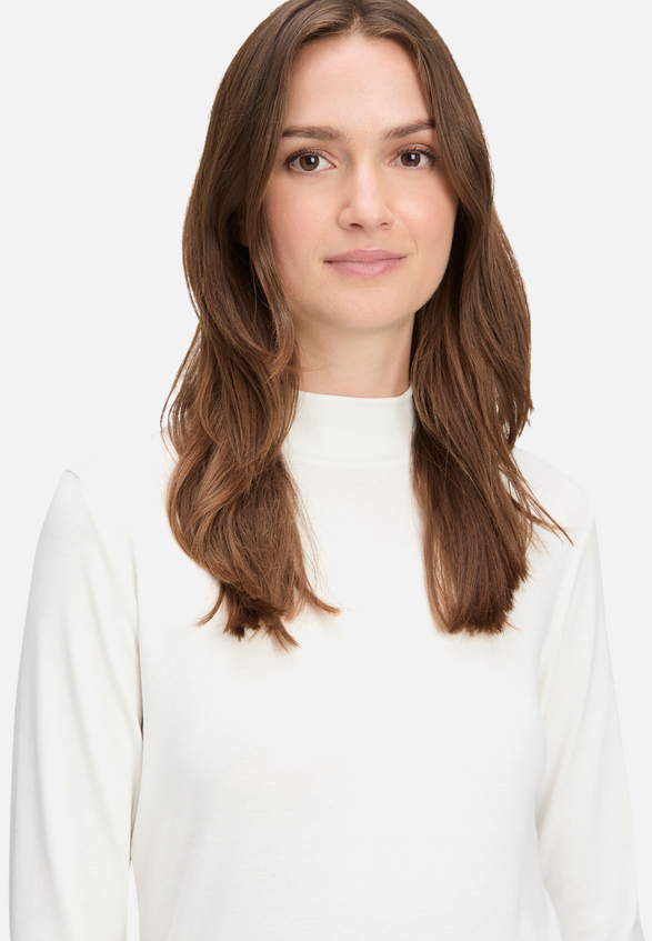 Basic Shirt mit Kragen / Detailbild