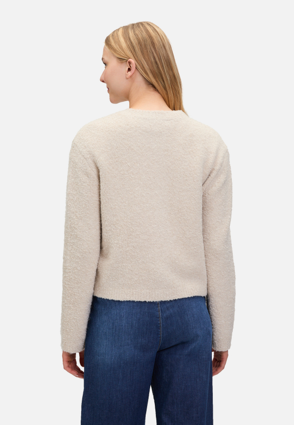 Strick-Cardigan mit Knopfleiste / Modellfoto Rückseite