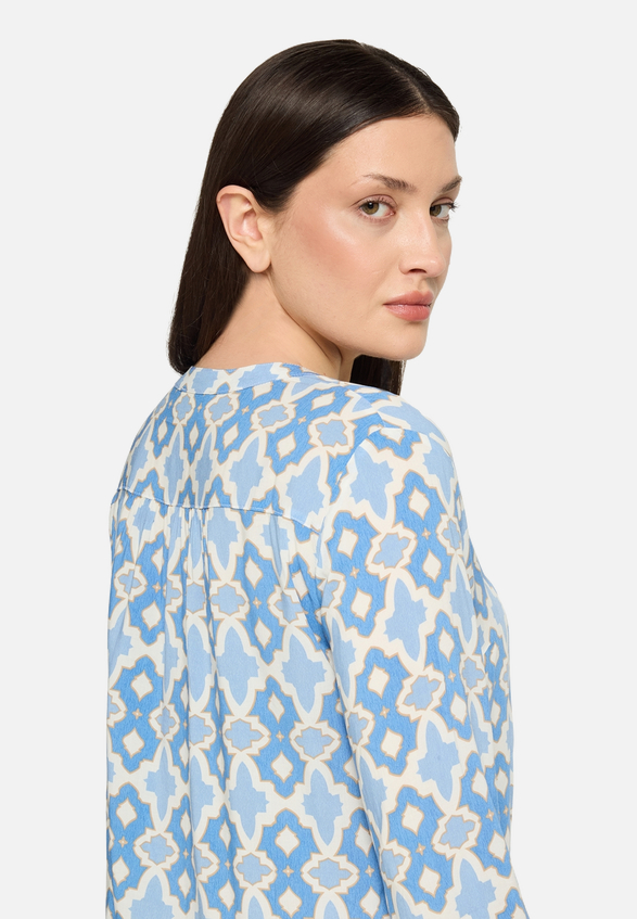 Blusenshirt mit Muster / Detailbild