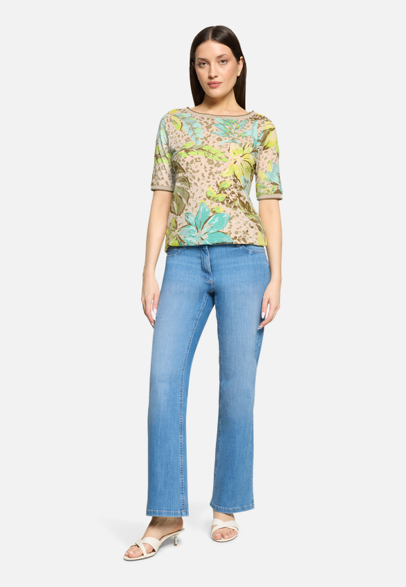 Casual-Shirt mit Tunnelzug / Modellfoto Vorderseite (Outfit)