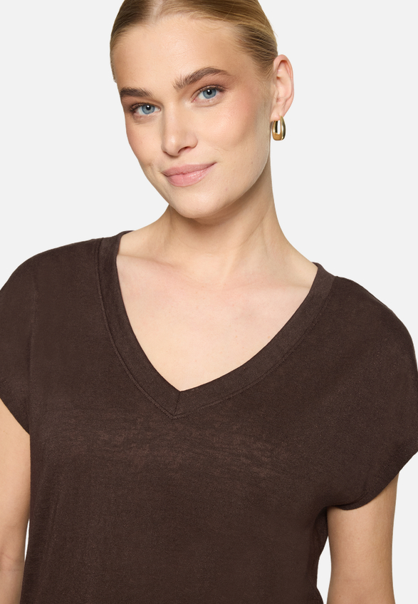 Basic-T-Shirt  mit V-Ausschnitt / Detailbild