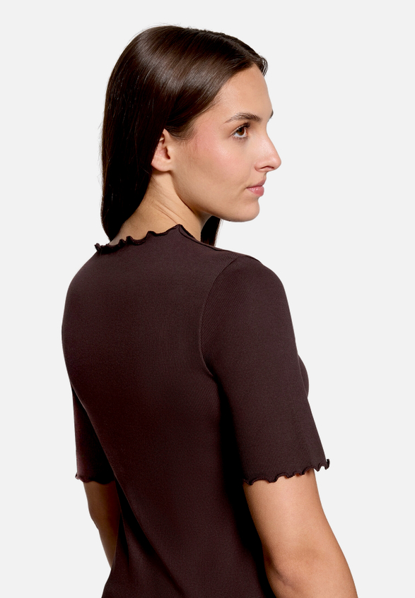 Halbarm-Shirt mit Kragen / Detailbild