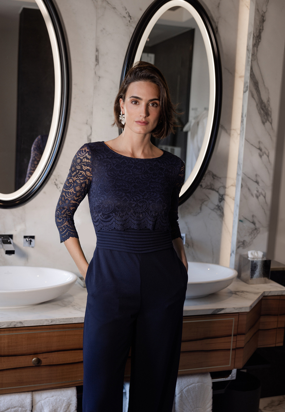 Jumpsuit mit Spitze / Imagebild