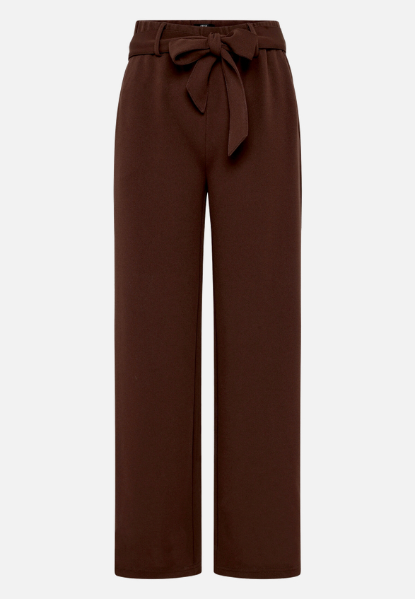 Hose mit Stoffgürtel  / Vorderseite