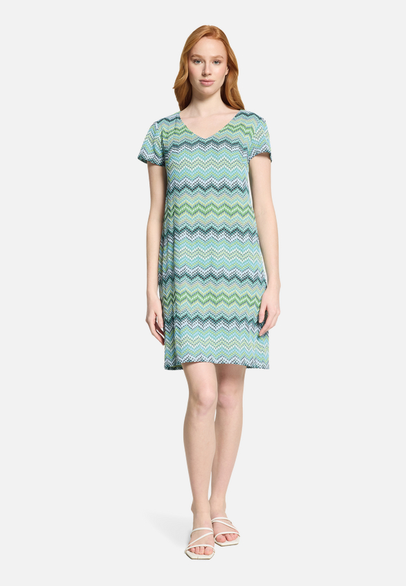 Sommerkleid mit V-Ausschnitt / Modellfoto Vorderseite