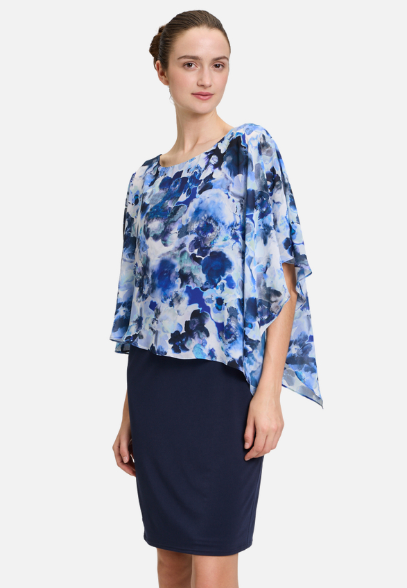Cocktailkleid mit Blumenprint / Modellfoto Vorderseite