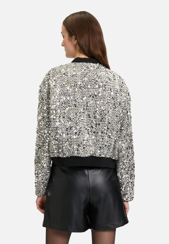 Blouson mit Pailletten / Modellfoto Rückseite