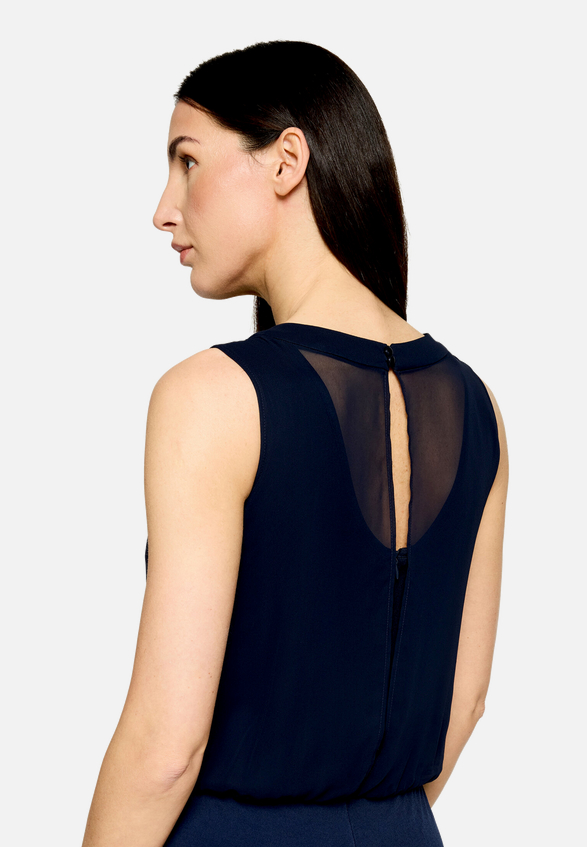 Jumpsuit mit Cut-Outs / Detailbild
