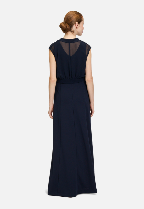 Abendkleid mit Raffung / Modellfoto Rückseite