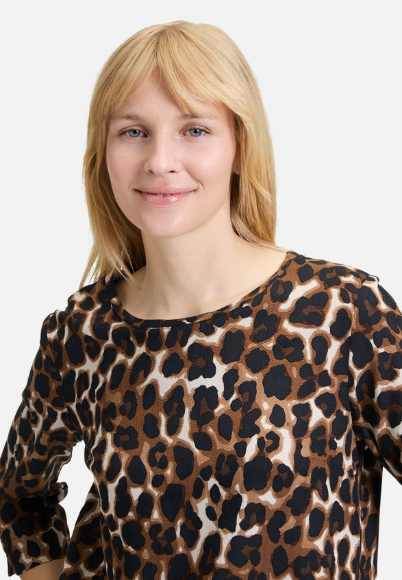 Blusenshirt mit Print / Detailbild