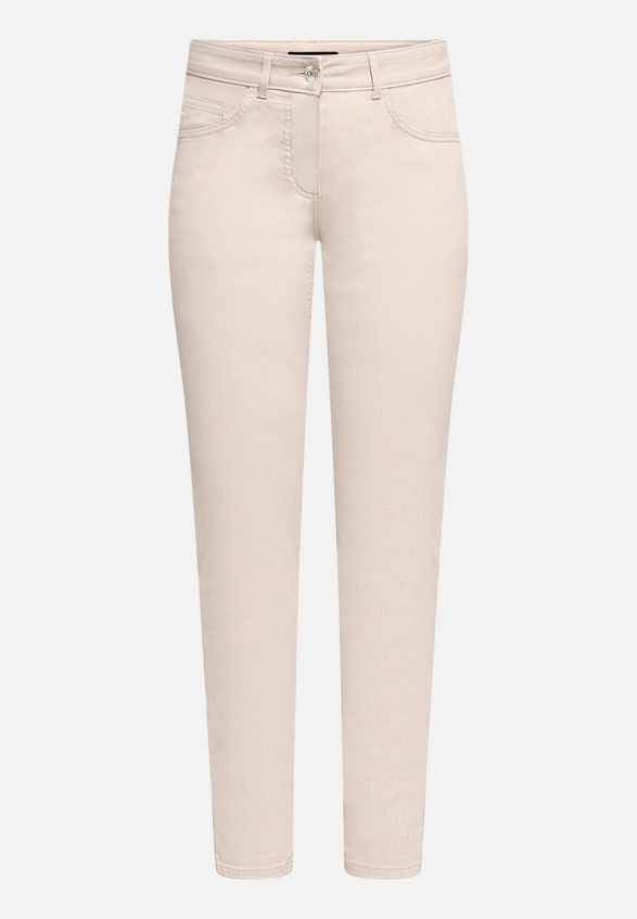 Casual-Hose mit aufgesetzten Taschen / Vorderseite