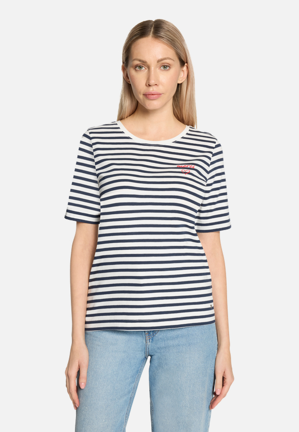 Basic Shirt mit Ringel / Modellfoto Vorderseite