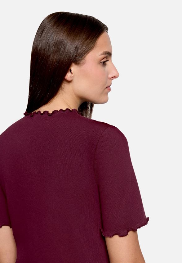 Halbarm-Shirt mit Kragen / Detailbild