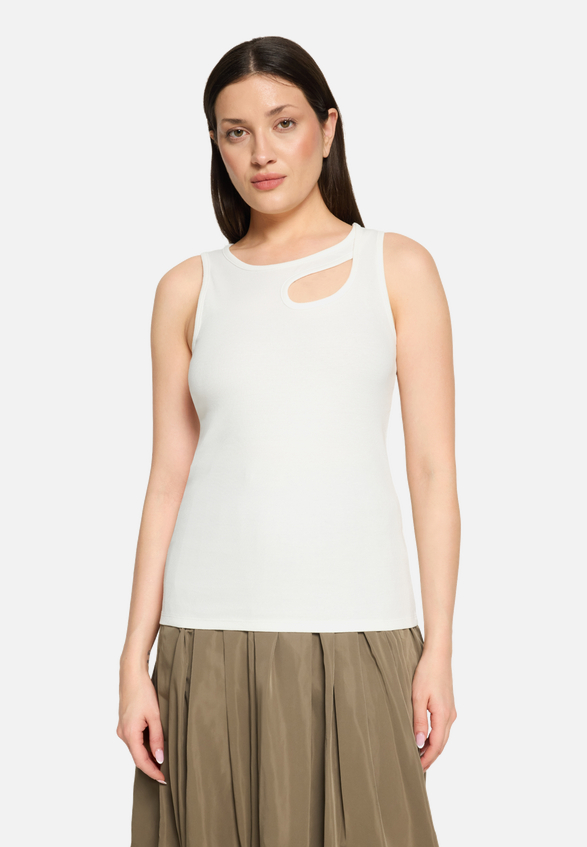 Basic-Top mit Rundhalsausschnitt / Modellfoto Vorderseite