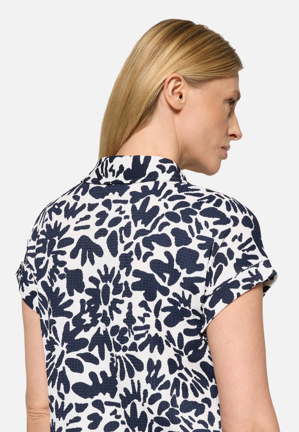 Casual-Kleid mit überschnittenen Ärmeln / Detailbild