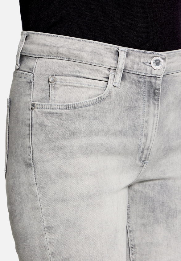 Slim Fit-Hose mit Waschung / Detailbild