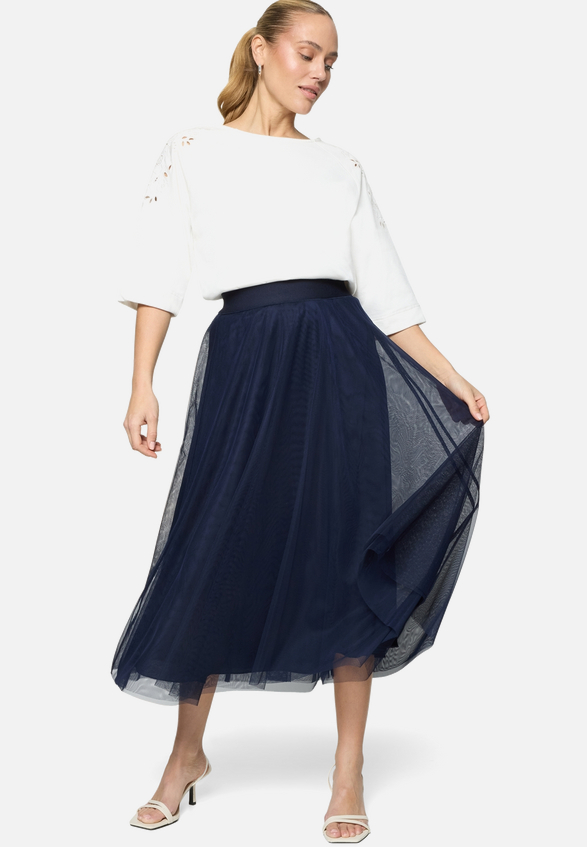 Tüllrock Midi mit Gummibund / Modellfoto Vorderseite (Outfit)