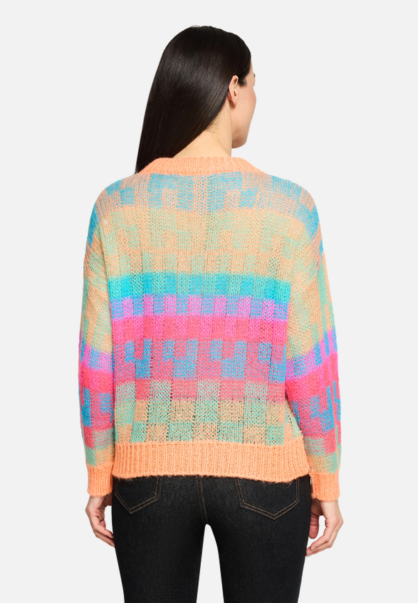 Strickpullover mit Rundhalsausschnitt / Modellfoto Rückseite