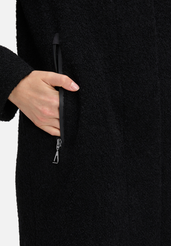 Wolljacke mit Kapuze / Detailbild