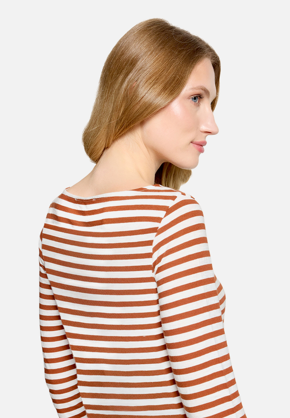 Ringelshirt mit U-Boot-Ausschnitt / Detailbild