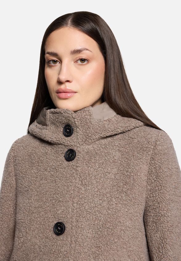 Wolljacke mit Kapuze / Detailbild