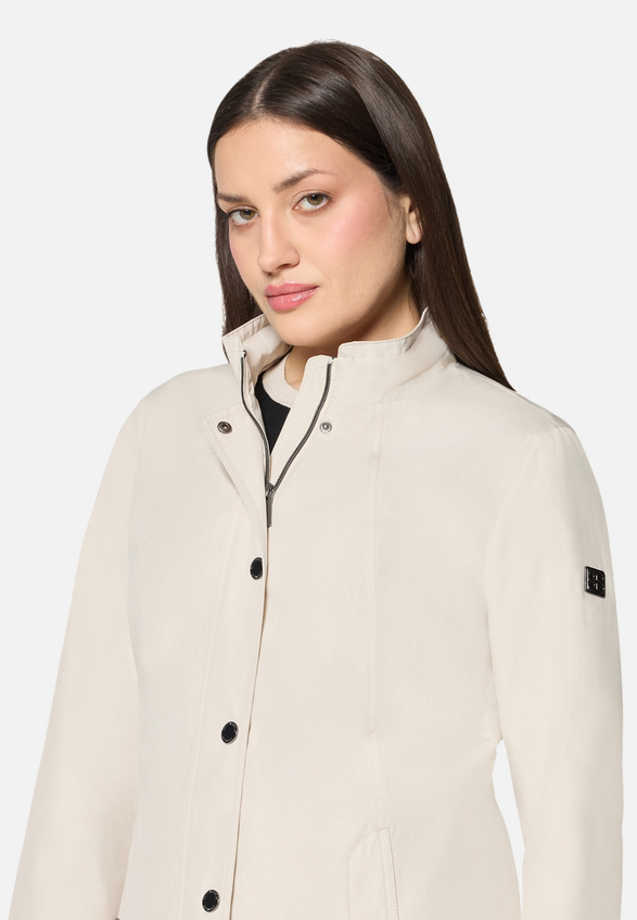 Outdoorjacke mit Stehkragen / Detailbild