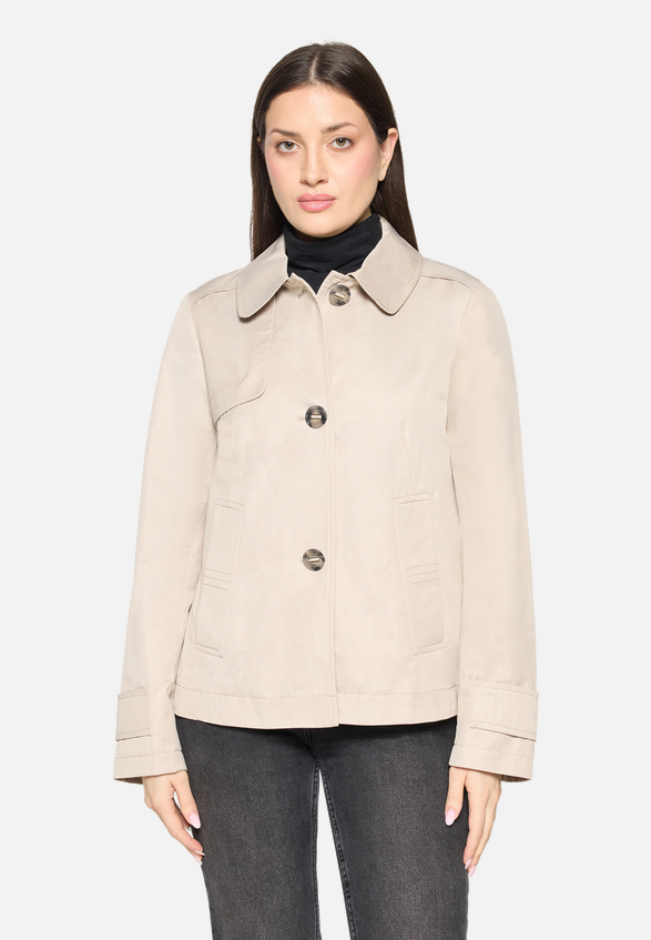 Sommerjacke mit Kragen / Modellfoto Vorderseite