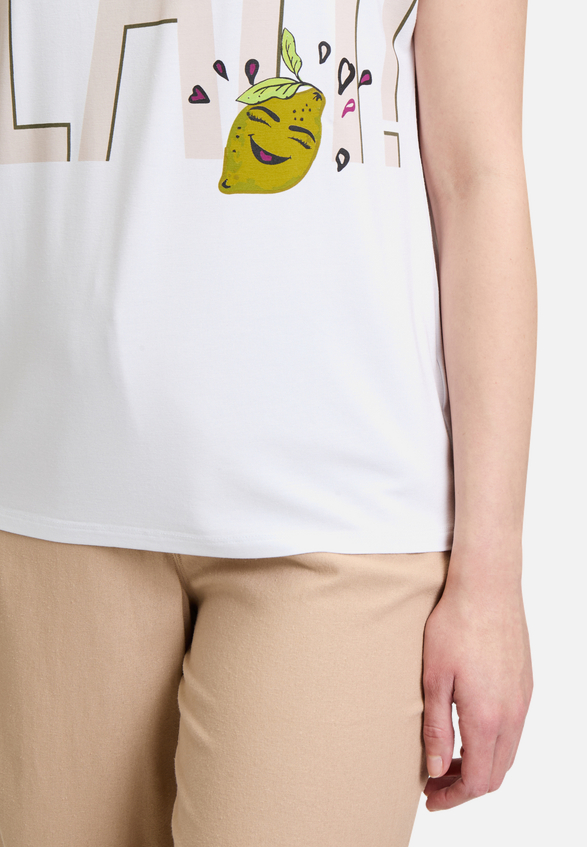 Basic Shirt mit U-Boot-Ausschnitt / Detailbild