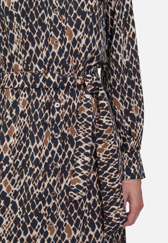 Hemdblusenkleid mit Bindegürtel / Detailbild