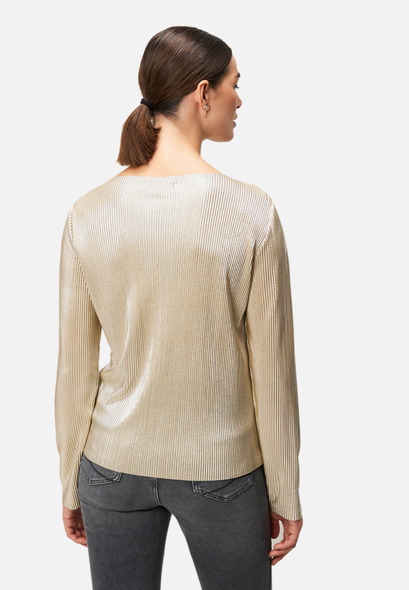 Plissee-Shirt strukturiert / Modellfoto Rückseite