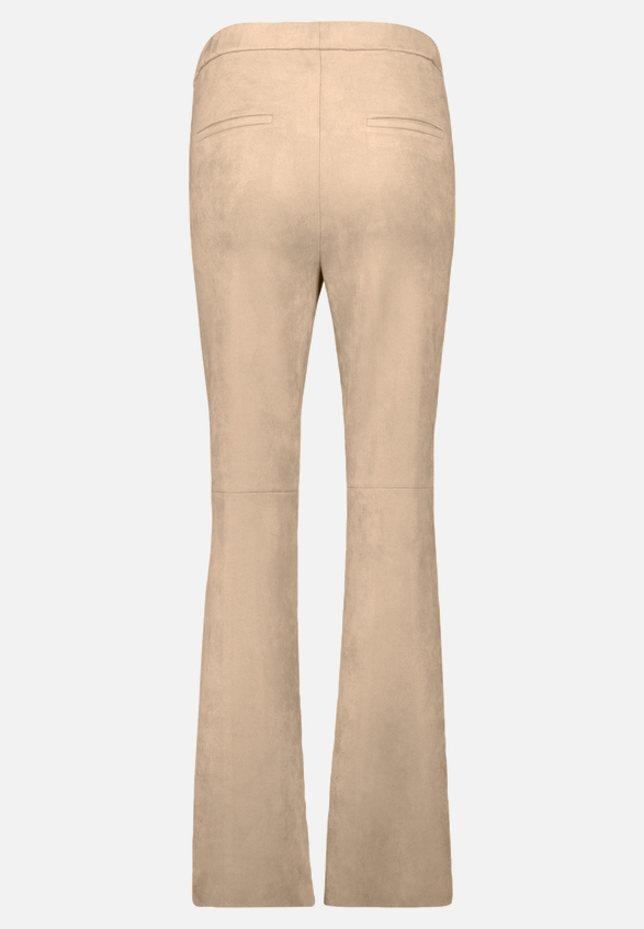 Kunstlederhose Flared aus Velour / Rückseite