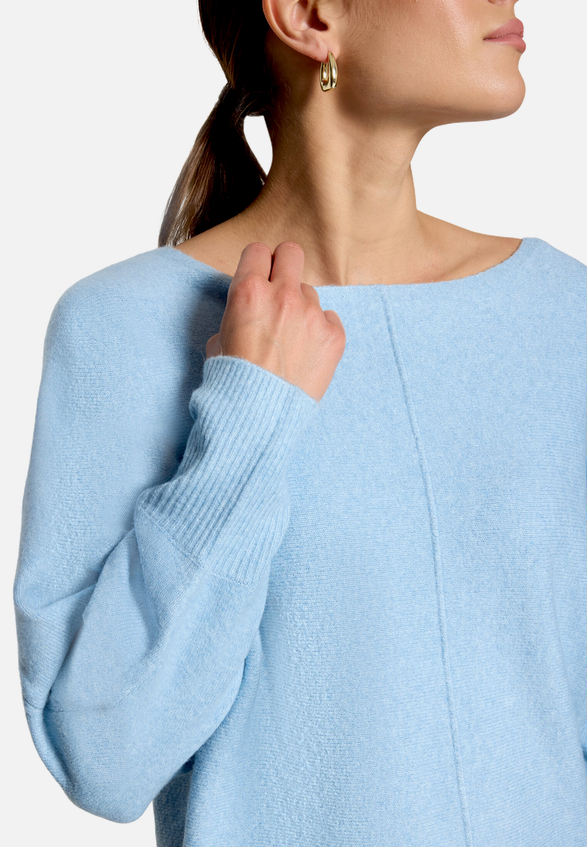 Strickpullover mit Fledermausärmeln mit Fledermausärmeln / Detailbild