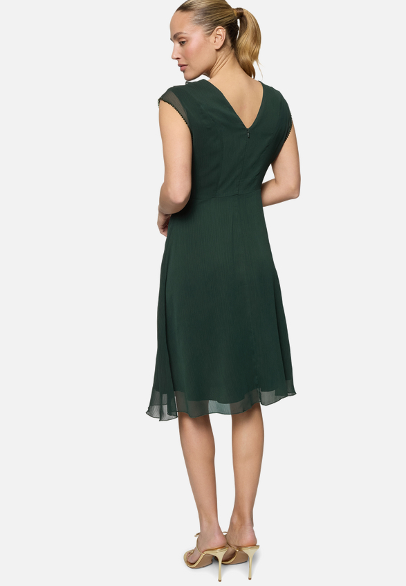 Chiffonkleid  mit Rüschen / Modellfoto Rückseite