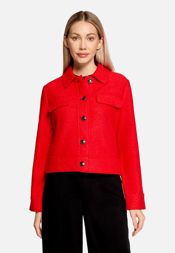 Blazer-Jacke mit aufgesetzten Taschen / Modellfoto Vorderseite