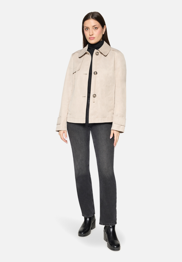 Sommerjacke mit Kragen / Modellfoto Vorderseite (Outfit)