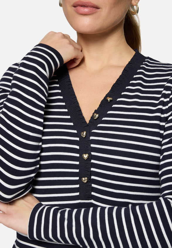 Ringelshirt mit Knopfleiste / Detailbild