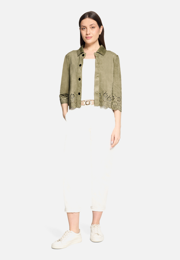 Blazer-Jacke mit Knöpfen / Modellfoto Vorderseite (Outfit)