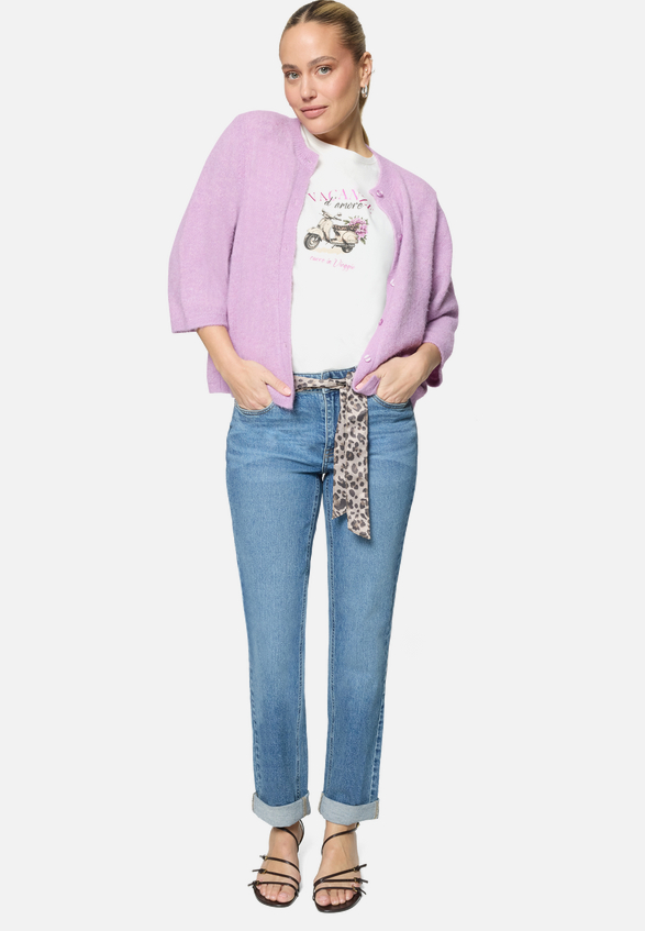 Shirt  mit Print  / Modellfoto Vorderseite (Outfit)