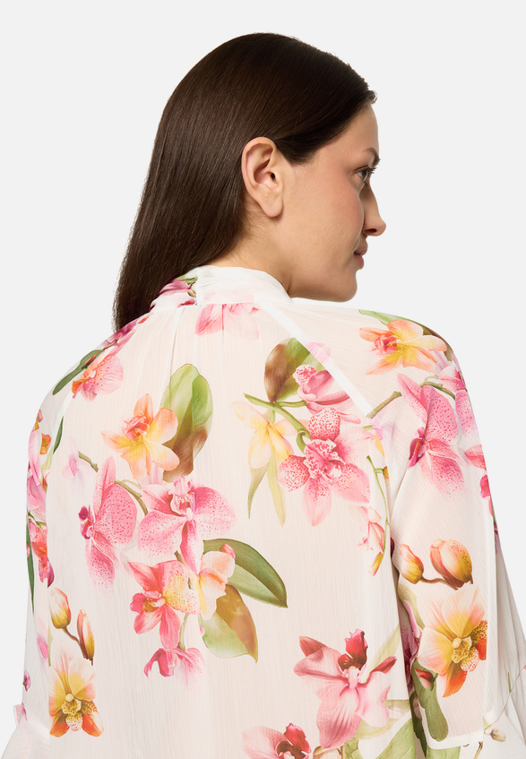 Chiffonbluse mit Volant / Detailbild